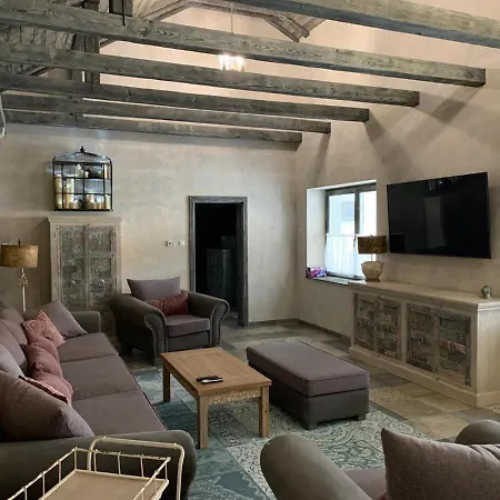 Apartament Resident Wellness Vendeghaz Bichișciaba